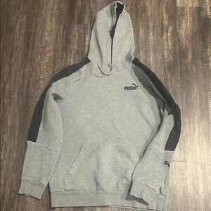 Puma Men's Light Gray Hoodie with Black Sleeve Panels